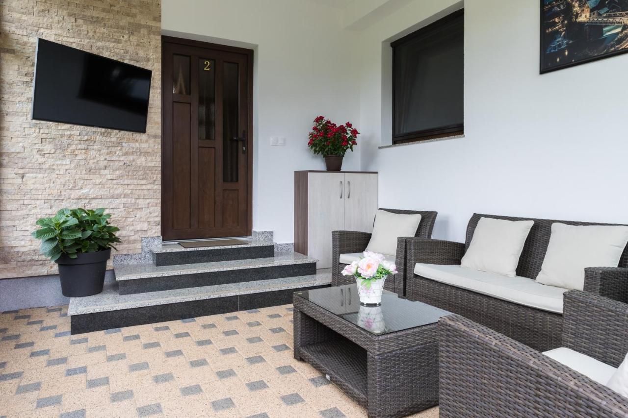 Apartments Lucic Слуни Экстерьер фото